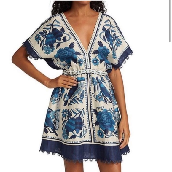 FARM Rio Dresses & Skirts - NWT Farm Rio Tropical Tiles Linen Dress in Blue and White
